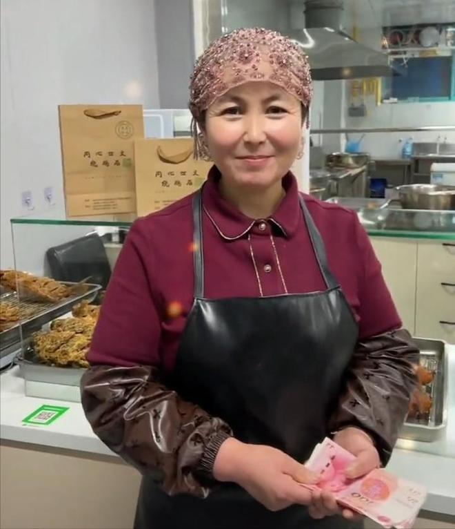 逃生后续来了！网友表示：这嘉奖是不是低了pg电子模拟器试玩地震中高中生背起同学(图13)