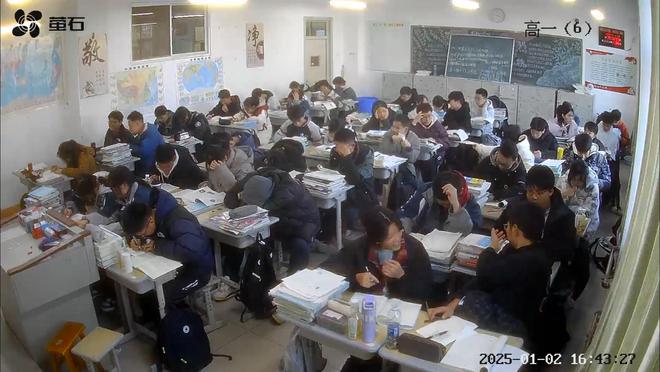逃生后续来了！网友表示：这嘉奖是不是低了pg电子模拟器试玩地震中高中生背起同学(图10)