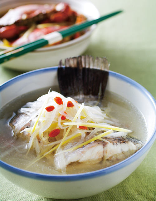 只需一个按键就能轻松品搞定pg电子模拟器用电锅做好汤(图2)