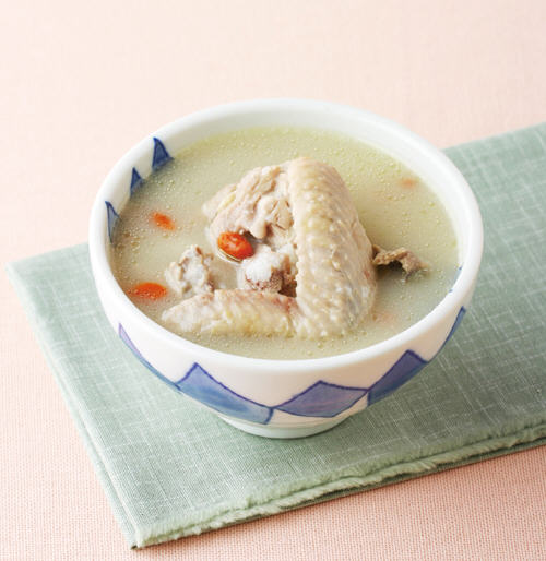 只需一个按键就能轻松品搞定pg电子模拟器用电锅做好汤(图5)